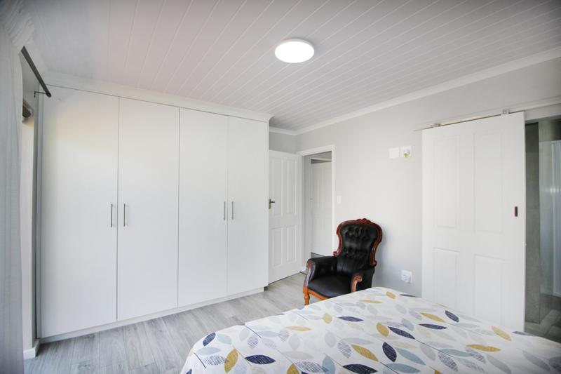 3 Bedroom Property for Sale in Outeniqua Strand Western Cape